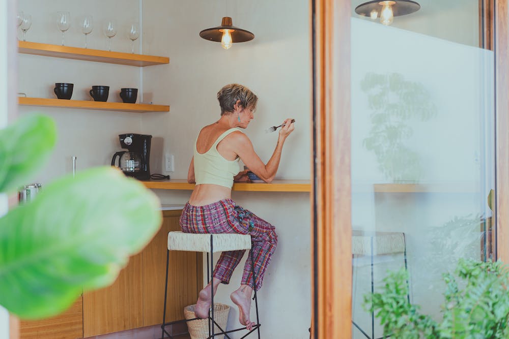 Eating Well in Midlife: Nutritional Considerations for Aging Gracefully